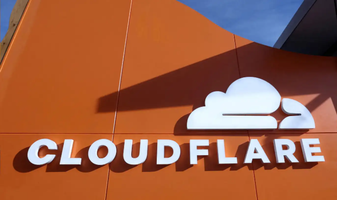 Cloudflare restores services after an outage impacts thousands of internet users